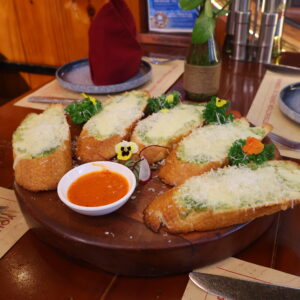 BÁNH MÌ TỎI PHÔ MAI